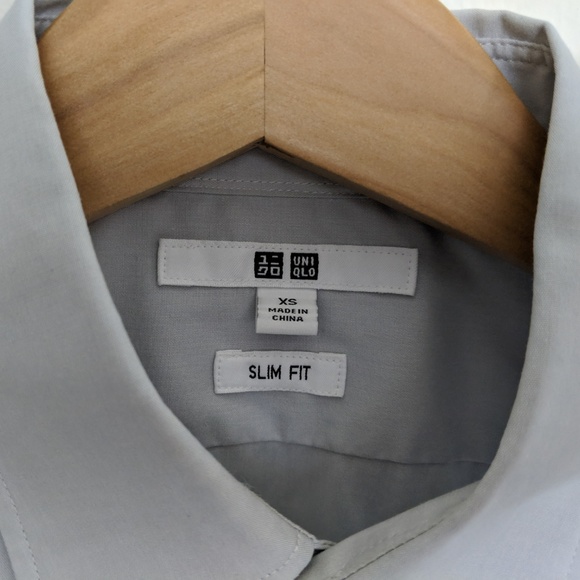 UNIQLO Men Easy Care Broadcloth Slim Fit Button Up - Picture 3 of 3